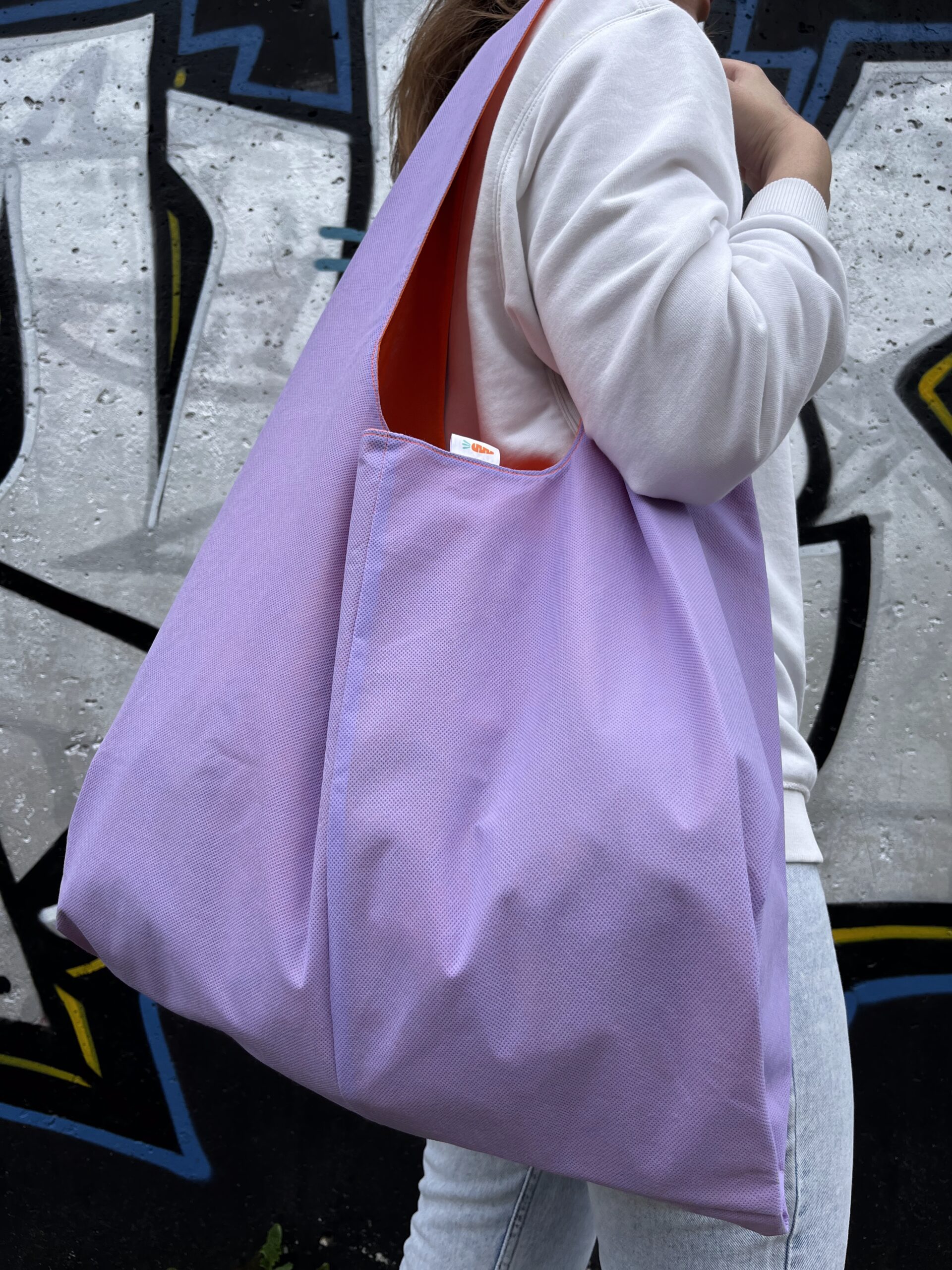 шопер рік бузкового кольору з довгими ручками